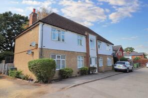 16, Dallington Close, Hersham, Walton-on-thames KT12 4JG