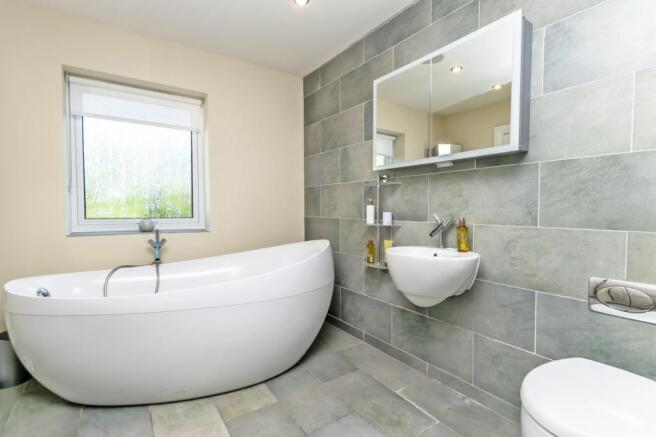 En Suite Bathroom