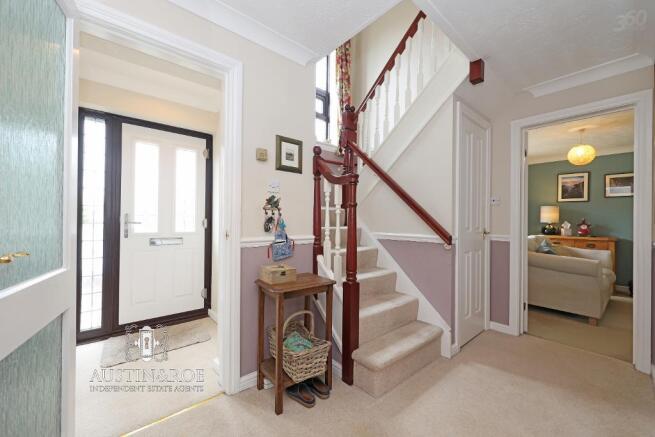 Farrier Close, Stone, Staffordshire, ST15 8XP photo 4