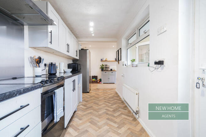 Central Avenue, Blidworth, Mansfield, NG21 0SH photo 4