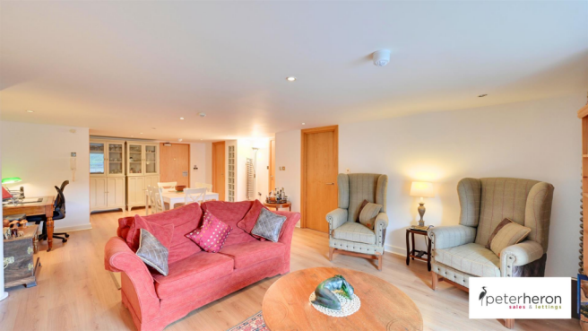 Open Plan Lounge/Diner