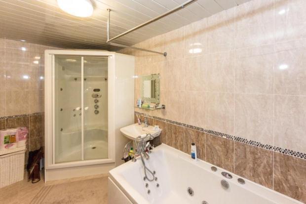 Master En-Suite