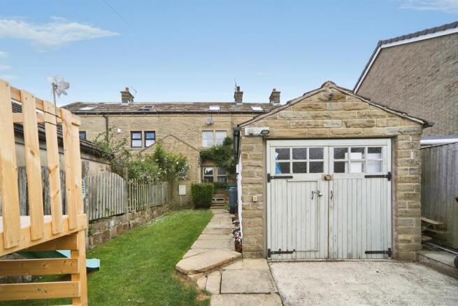 3 bed Semi-Detached for sale Image 12