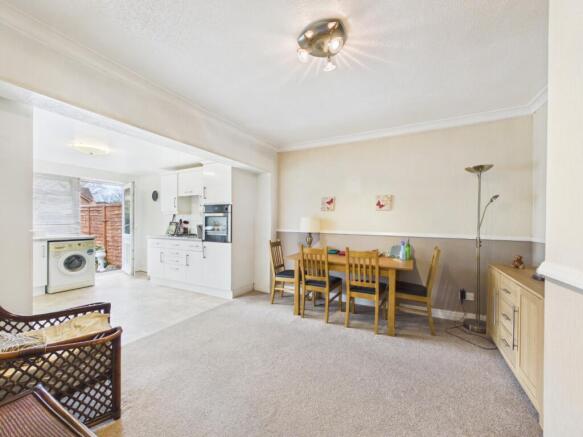 2 bed Semi-Detached Bungalow for sale Image 6