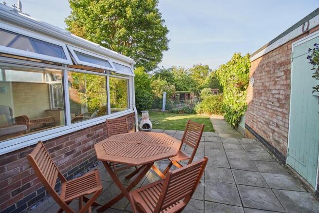 69 Calver crescent 7.jpg