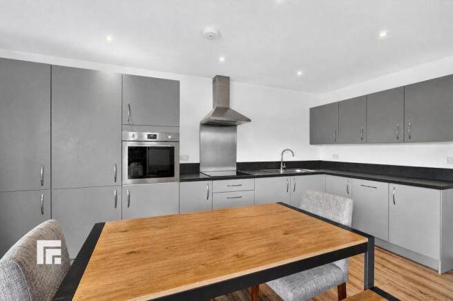 LOUNGE/KITCHEN