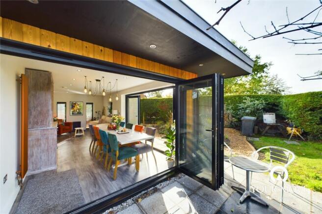Garden / Dining Room
