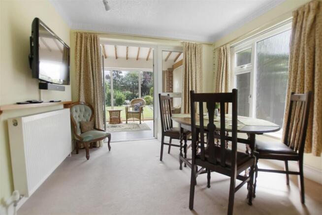 4 bed Detached for sale Image 5