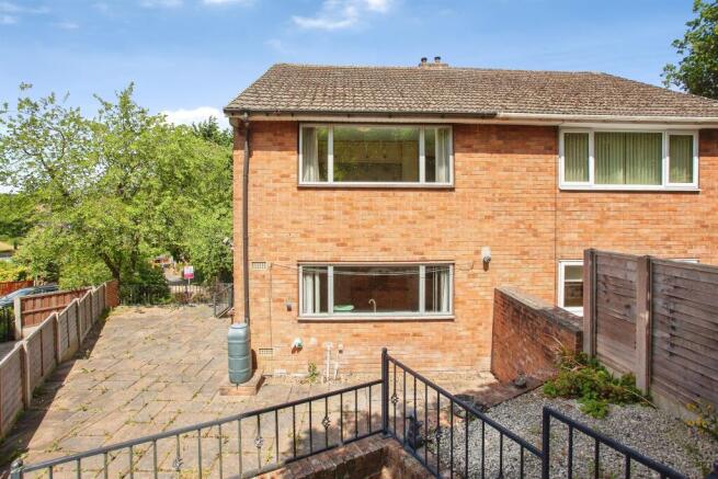 3 bed Semi-Detached for sale Image 11
