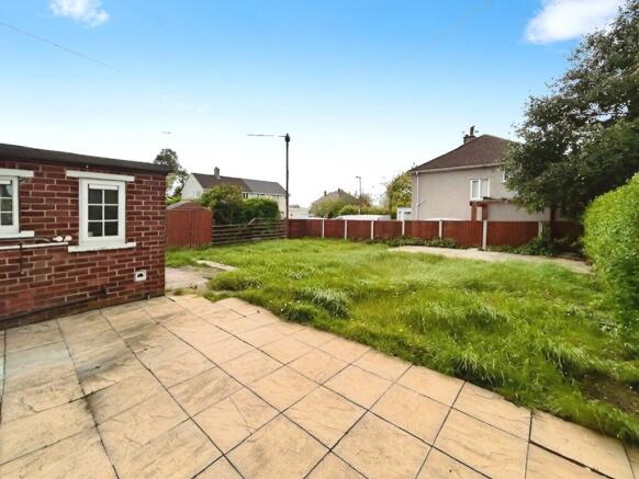 3 bed Semi-Detached to rent Image 6