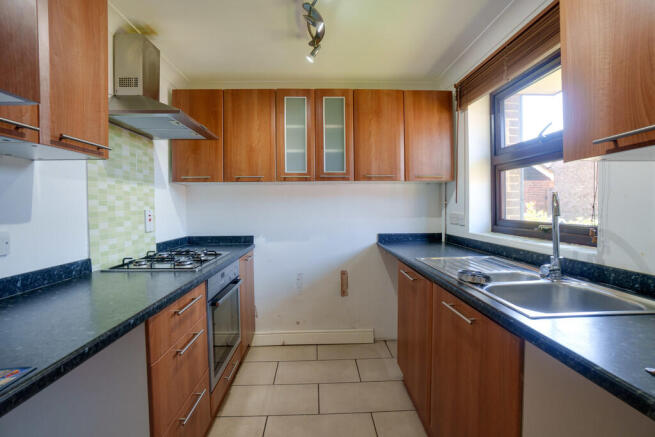 Longcroft, Felixstowe photo 4