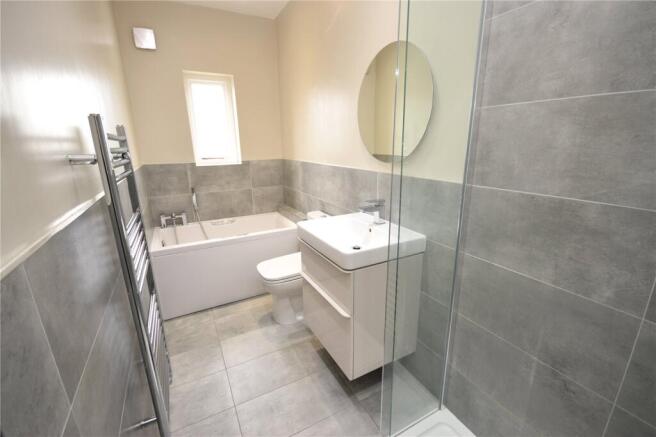 3 bed Terraced to rent Image 11