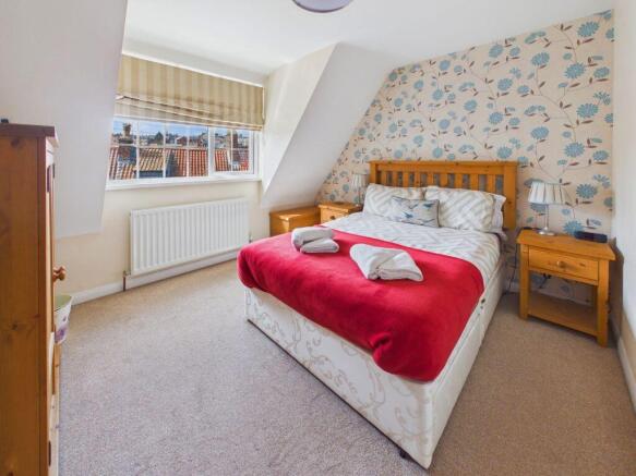3 bed Terraced for sale Image 9