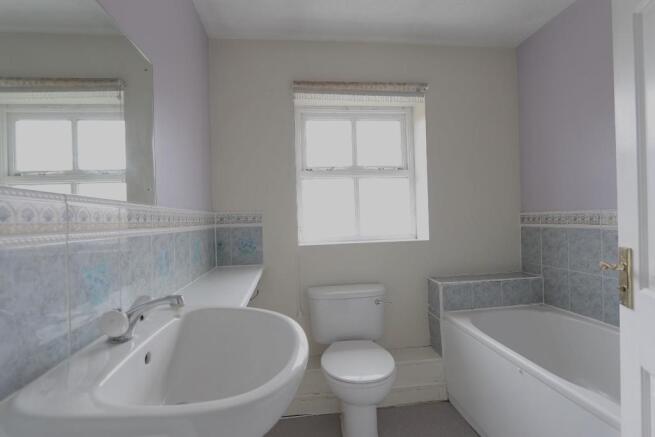 Family Bathroom.JPG