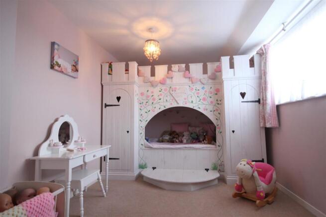 bedroom 3.jpg