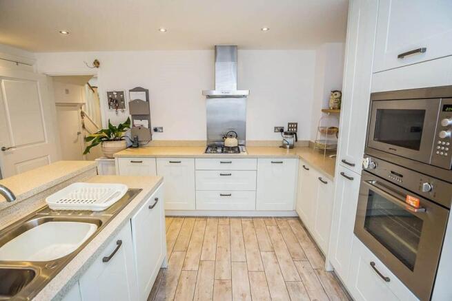 Kitchen / Dining Room