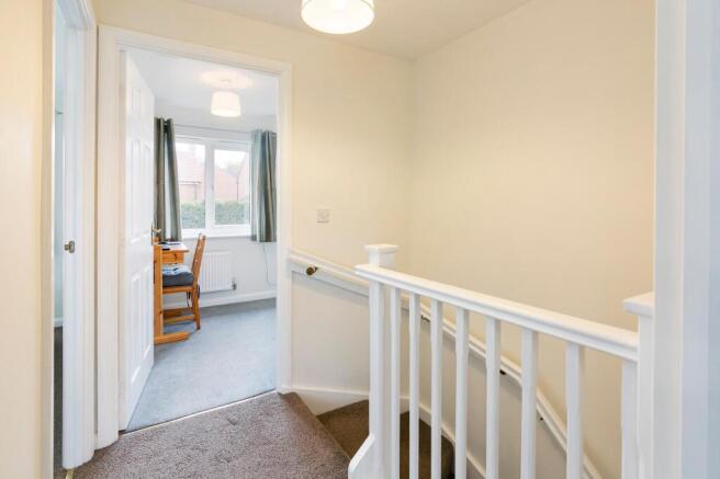 3 bed Terraced for sale Image 11