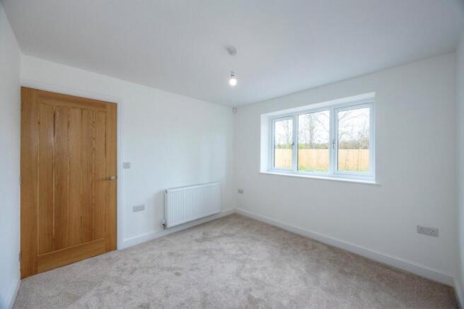 2 bed Town House for sale Image 9