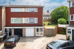 8, Standring Rise, Hemel Hempstead HP3 9AY