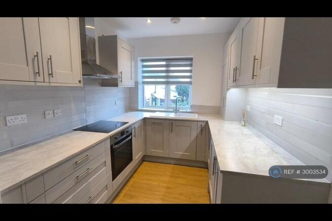 Modern Fitted Kitchen