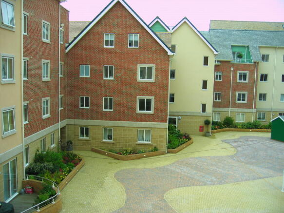 Photo 3