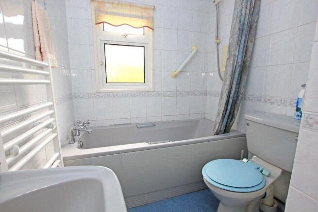 2 bed Detached for sale Image 11