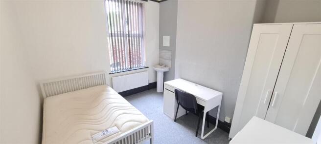 6 bed House Share for sale Image 10
