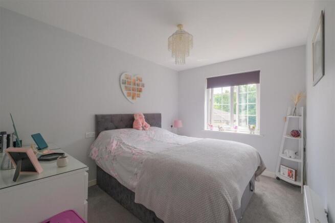 2 bed Apartment for sale Image 7