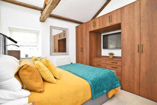 2 bed Terraced for sale Image 12