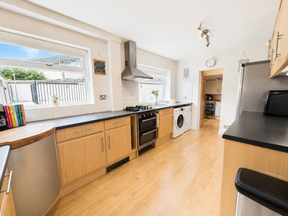 4 bed End of Terrace for sale Image 6