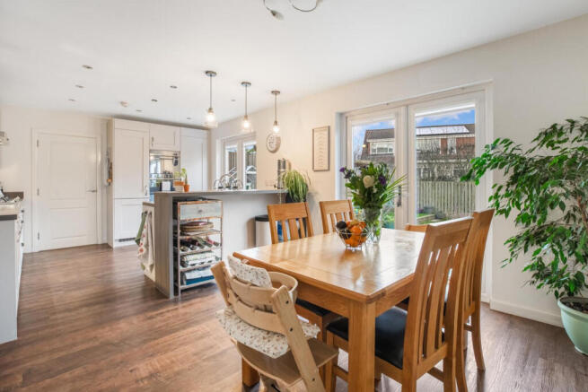 Healds Drive, Strathaven, ML10 photo 4