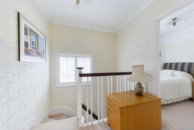 12 Brockenhurst Avenue-25.jpg
