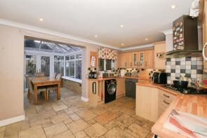 9, Beaulieu Court, Peterborough PE6 7XT
