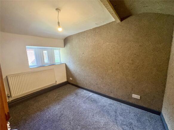 3 bed Semi-Detached to rent Image 5