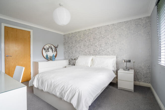 4 bed Town House for sale Image 7