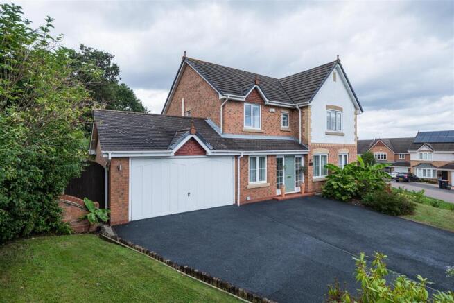 7 Sunningdale Close-070.jpg