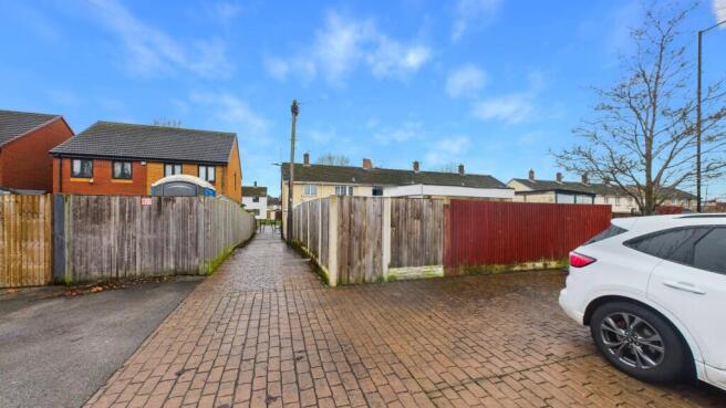 3 bed End of Terrace to rent Image 11