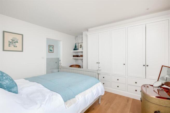 4 Elmstead Court-9.jpg