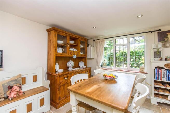 Breakfast Room.jpg