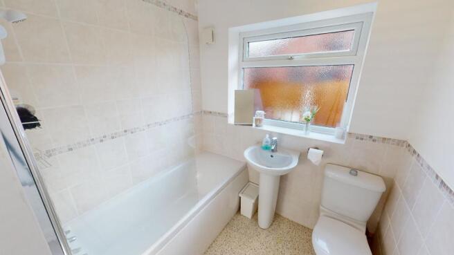 Graysons Road Bathroom