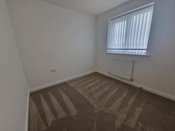 3 bed House to rent Image 11