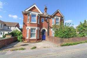 215, Bitterne Road West, Southampton SO18 1BL