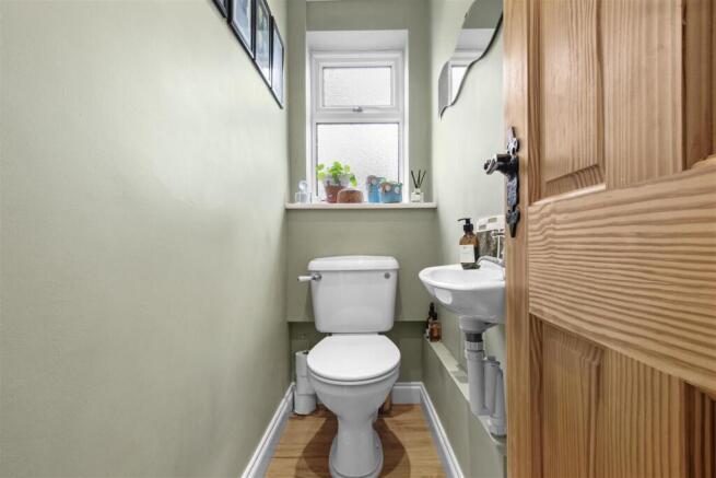 cloakroom.jpg