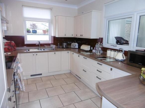 Kitchen / Breakfast Room