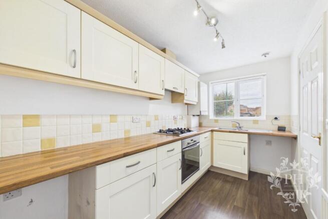 2 bed Semi-Detached for sale Image 5