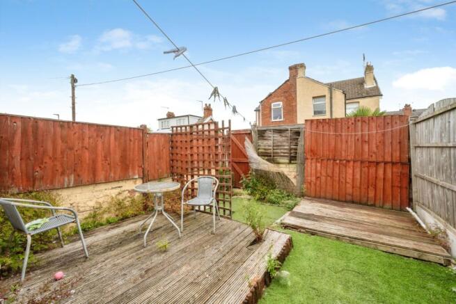 2 bed House for sale Image 11