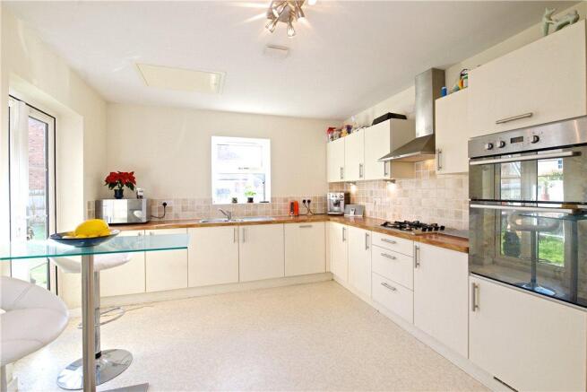 Kitchen/Breakfast