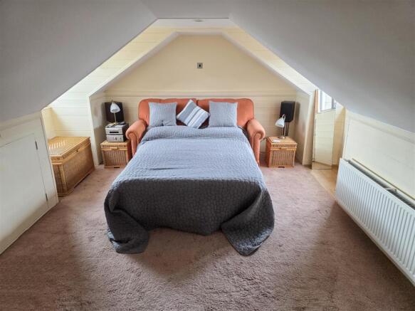 Bedroom 3 1a.jpg