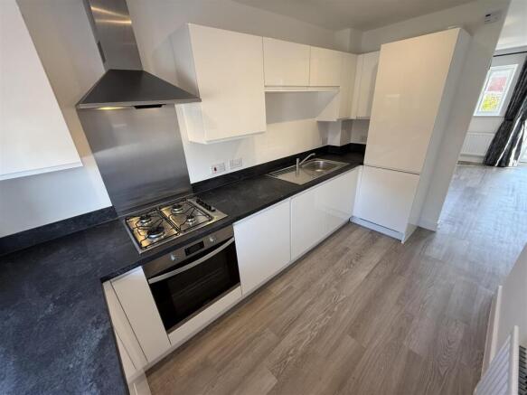 Kitchen 1.JPG