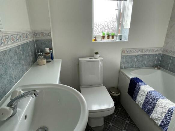 Bathroom.jpg